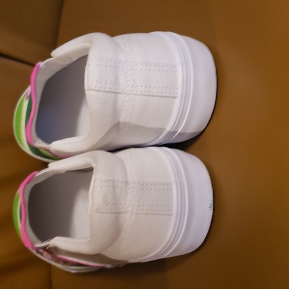 Hand painted slip on shoes - Picture 3 of 4